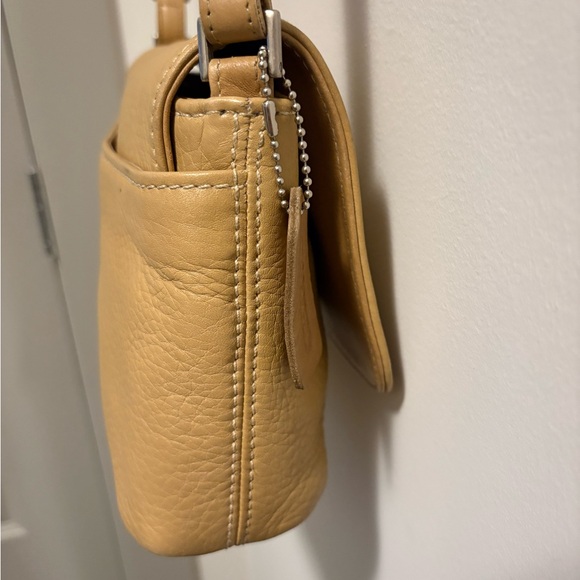 Coach 1999 Vintage Hudson Flap Bag - Picture 6 of 12